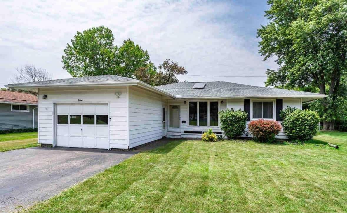 Enjoyable Home By Airport And Downtown Rochester Exterior photo